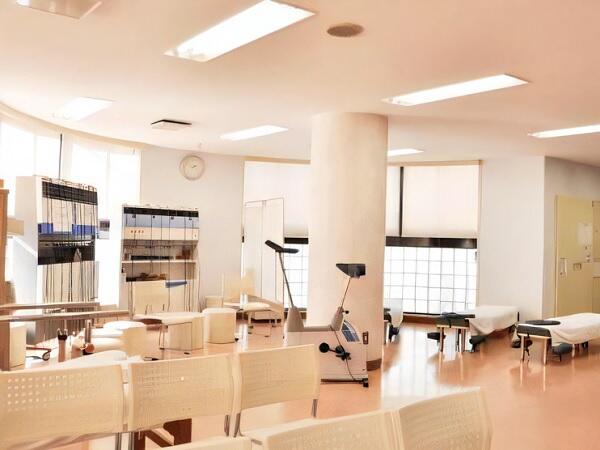 青山外科（常勤）の医療事務求人の写真