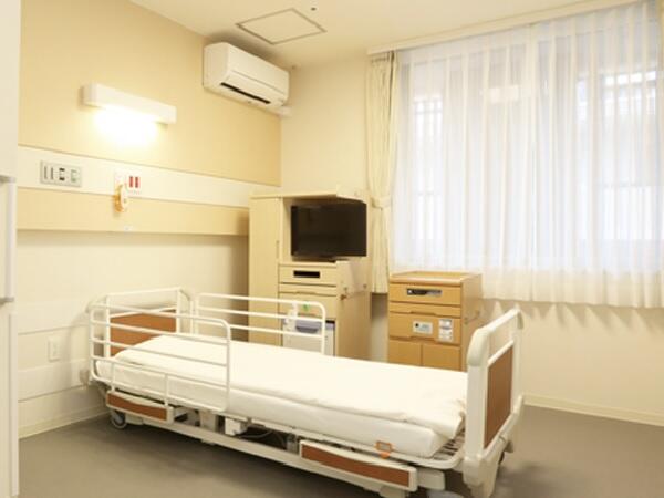 熊本泌尿器科病院（病棟/常勤）の看護師求人メイン写真4
