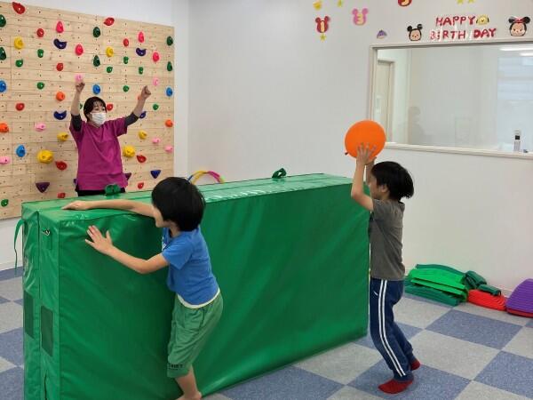くろわーる療育園 愛子駅前（常勤）の言語聴覚士求人メイン写真2