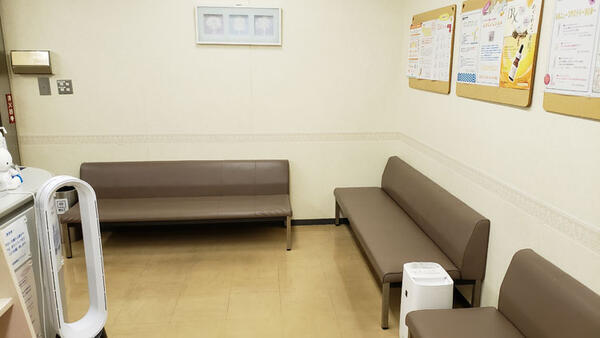 新宿新都心クリニック（常勤）の看護師求人メイン写真2