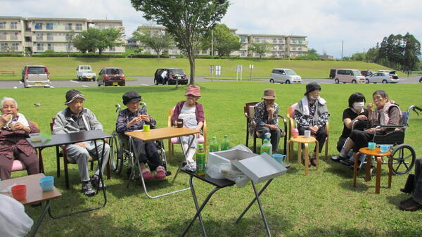 住宅型有料老人ホームみいま（夜勤専従/パート）の介護職求人メイン写真3