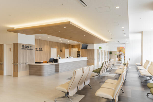 医療法人社団愛友会 伊奈病院（常勤）の看護助手求人メイン写真2