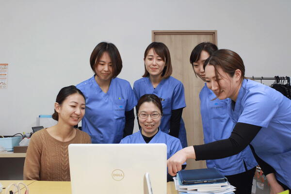 zen place訪問看護ステーション新宿（常勤）の看護師求人メイン写真1