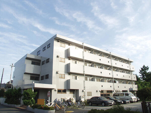 ベストライフ市川（正社員）の准看護師求人の写真