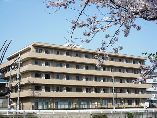 ベストライフ京王堀之内（正社員）の介護福祉士求人の写真