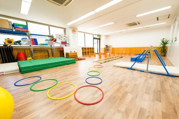 TAKUMI新松戸教室（児発管/常勤）の介護福祉士求人メイン写真2