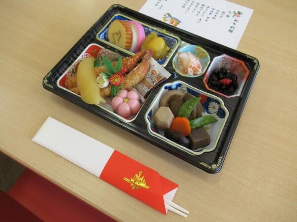 社会福祉法人アゼリヤ会　給食センター（パート）の調理師/調理員求人メイン写真3