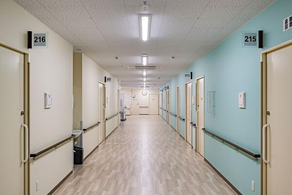 深町病院（パート）の看護助手求人メイン写真2