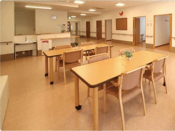 特別養護老人ホーム まがたまの里（常勤）の介護福祉士求人メイン写真3