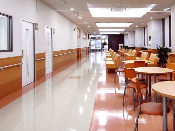 鴨居病院（パート）の看護助手求人メイン写真2