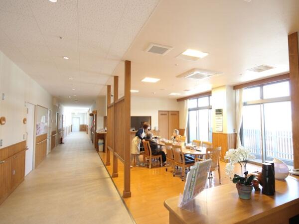 サービス付き高齢者住宅　松樹苑（常勤）の看護師求人メイン写真2