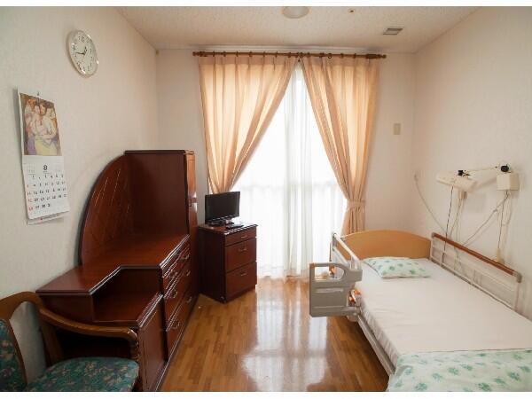 特別養護老人ホーム山手さくら苑（常勤）の准看護師求人メイン写真2