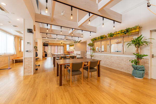 ずっと孫の手・たかさき（正社員）の准看護師求人メイン写真2