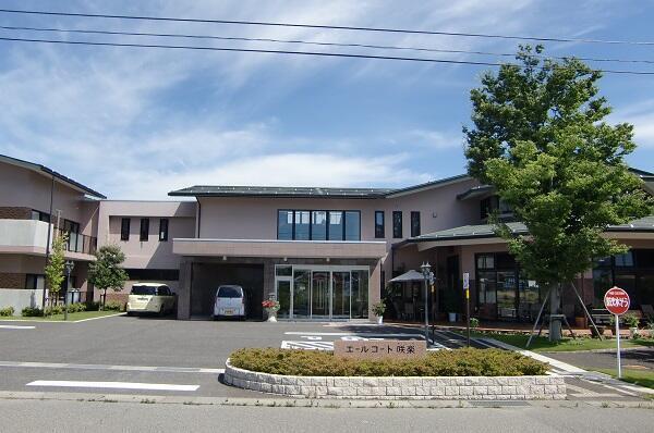 介護付有料老人ホーム　エールコート咲楽（常勤）の介護職求人の写真