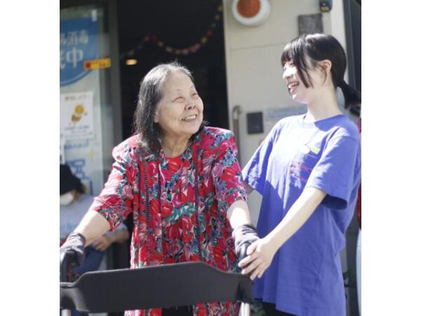 アロハデイサービス(パート)の介護福祉士求人の写真