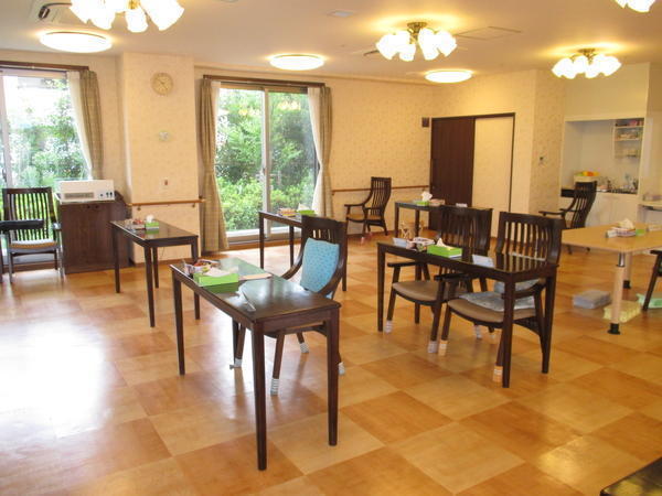 ロイヤルレジデンス見沼(訪問/常勤)の看護師求人サブ写真1