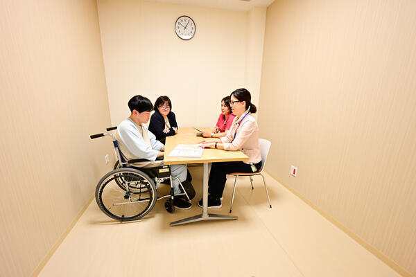 令和リハビリテーション病院（常勤）の社会福祉士求人メイン写真4