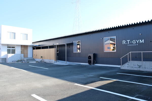 デイサービス Fitnessday-R（生活相談員兼介護職員/非常勤）  の社会福祉士求人の写真