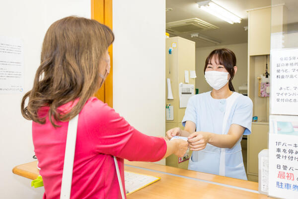 高橋整形リハビリクリニック（パート）の医療事務求人の写真