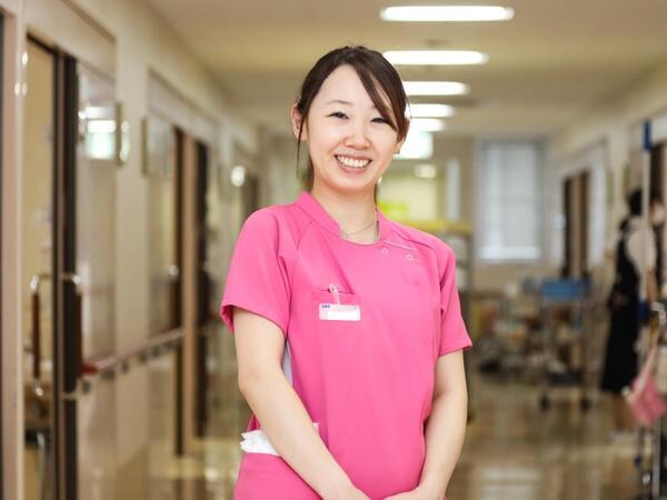 横浜田園都市病院（常勤）の看護助手求人メイン写真1