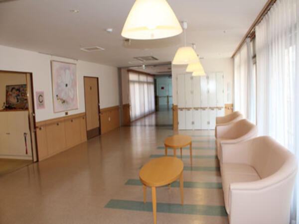 介護老人保健施設リハパーク舞岡（パート）の看護師求人メイン写真4