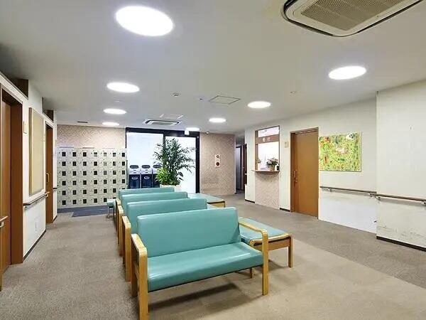 武蔵境駅前クリニック（パート）の送迎ドライバー求人メイン写真2