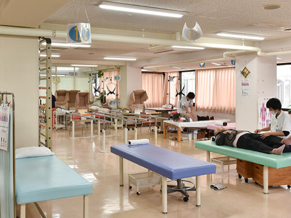 水永リハビリテーション病院（常勤）の理学療法士求人メイン写真2