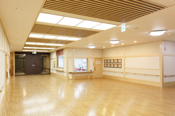 介護老人保健施設葵の園・大宮（常勤）の理学療法士求人メイン写真3