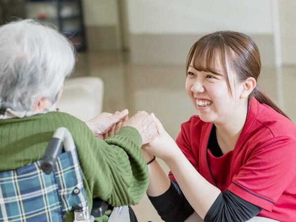 特別養護老人ホーム「ヴィラ多国山」（常勤）の介護福祉士求人の写真
