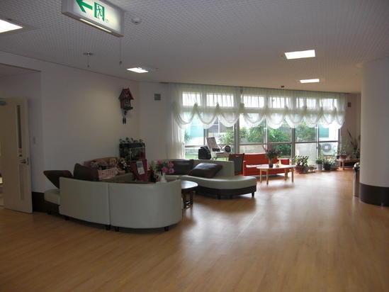 特別養護老人ホーム 久万の里（常勤）の准看護師求人メイン写真3