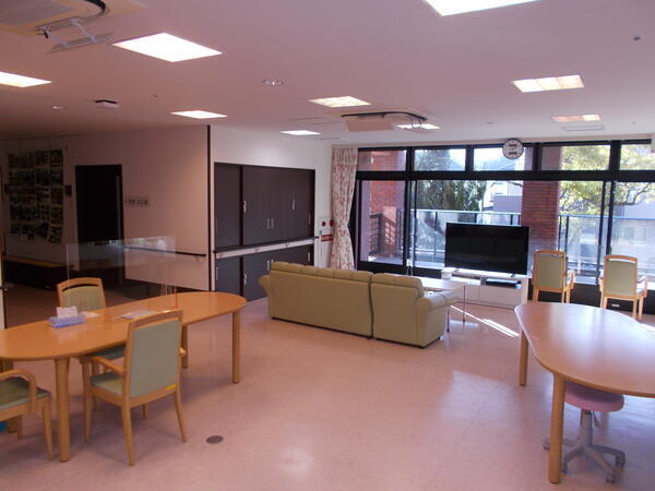 特別養護老人ホーム あおい（常勤）の介護福祉士求人メイン写真4