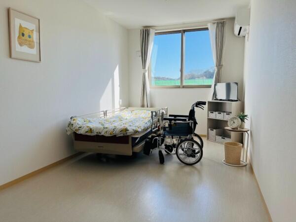 住宅型有料老人ホーム リアン寒川岡田（夜勤/パート）の介護職求人メイン写真2