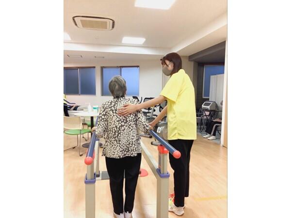 リハビリ型デイサービス クララ 弥生台（パート）の管理栄養士求人メイン写真3