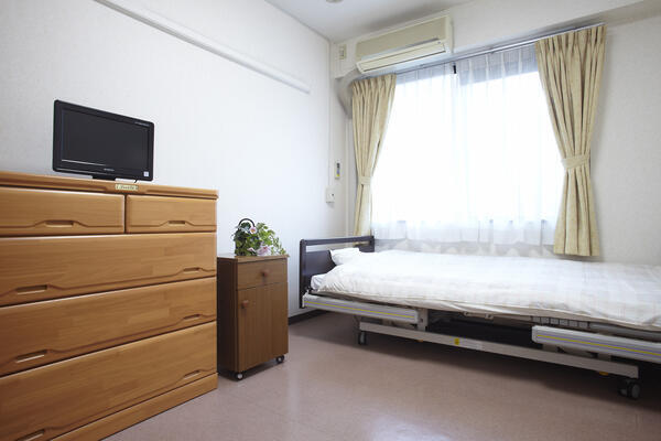 介護付き有料老人ホーム ドーミー北綾瀬（常勤）の介護福祉士求人メイン写真2