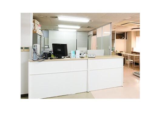 鶴橋中央診療所（パート）の准看護師求人メイン写真4