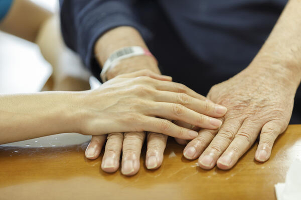 西横浜国際総合病院(常勤)の介護福祉士求人サブ写真2