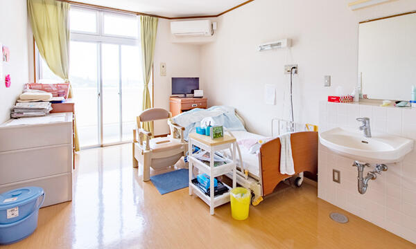 介護老人保健施設 花平ケアセンター（常勤）の看護師求人メイン写真3
