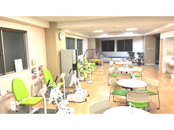 リハビリ型デイサービス クララ 白楽（パート）の管理栄養士求人メイン写真4