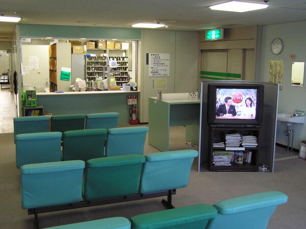 名駅前診療所 保健医療センター（常勤）の臨床検査技師求人メイン写真2