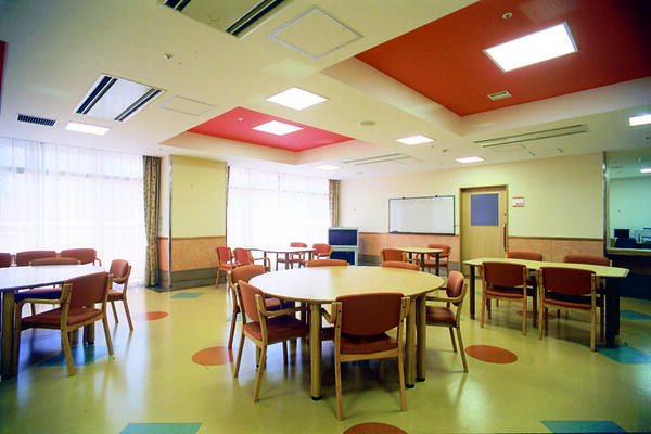 認知症対応型デイサービス「ほのか」（パート）の介護福祉士求人メイン写真2