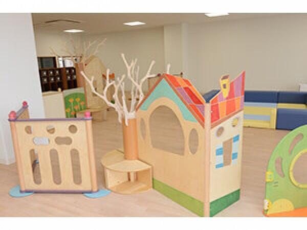 認定こども園OURS（パート）の保育士求人メイン写真3