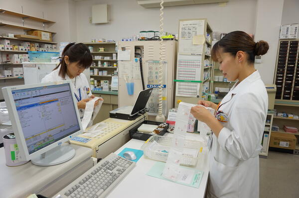 中尾調剤薬局 大津店（パート）の薬剤師求人の写真