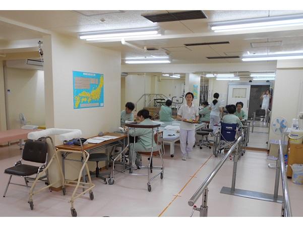 瀬谷ふたつ橋病院（常勤）　の理学療法士求人の写真