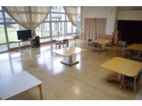 特別養護老人ホームやくらいサンホーム（契約職員/常勤）の介護職求人メイン写真2