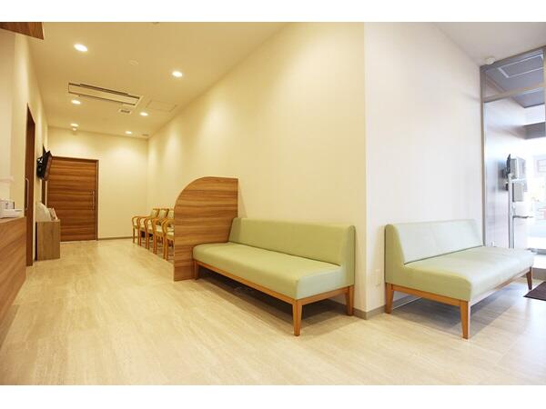 はやし皮フ科クリニック（パート）の准看護師求人メイン写真3