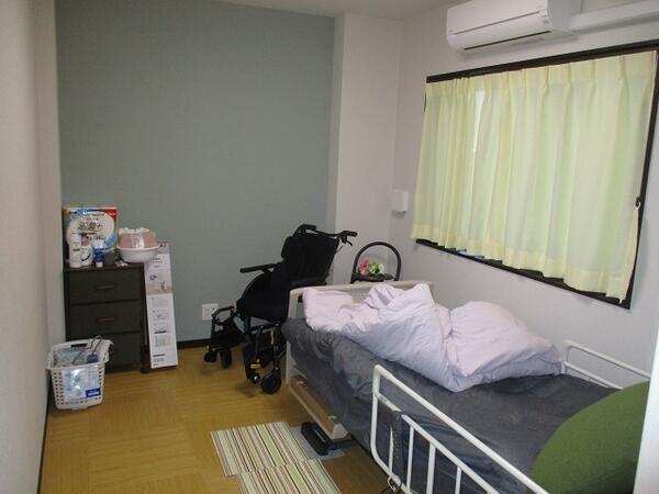 住宅型有料老人ホーム　幸 PREMIUM 高槻西冠（管理者/常勤）の看護師求人メイン写真5