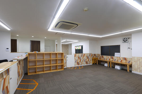 児童発達支援スマイル今里店（常勤）の作業療法士求人メイン写真2