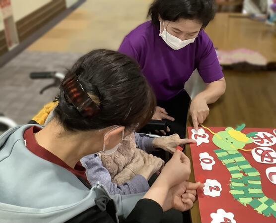 特別養護老人ホーム ペーパームーン（常勤）の介護職求人メイン写真3