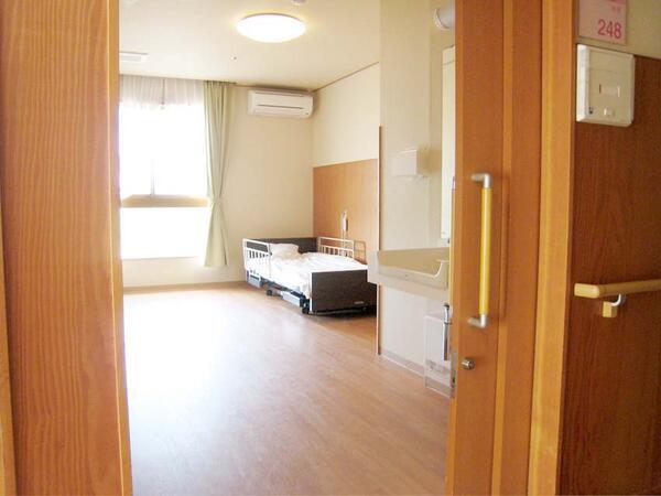 介護付有料老人ホーム スマイルハウス みどりの杜（常勤）  の准看護師求人メイン写真3