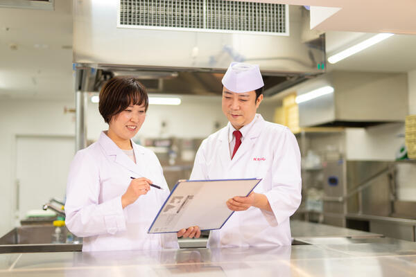 ホスピタルメント白金（料理人/常勤）の調理師/調理員求人の写真